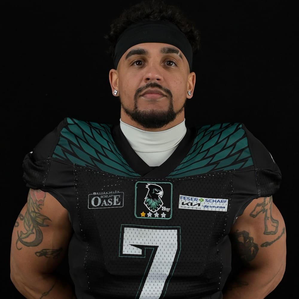 QB-Coach Juniors: Juice Adorno